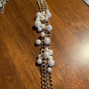 Gold and Pearl (Fake pearls) Necklace